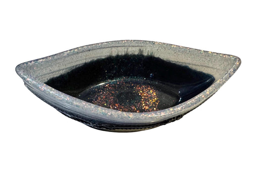 Epoxy Resin Dish - Boat Shape